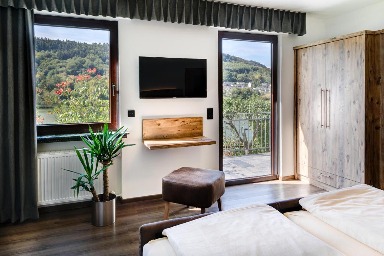 Hotel Garni "Cafe Im Hamm" Zell an der Mosel Dış mekan fotoğraf
