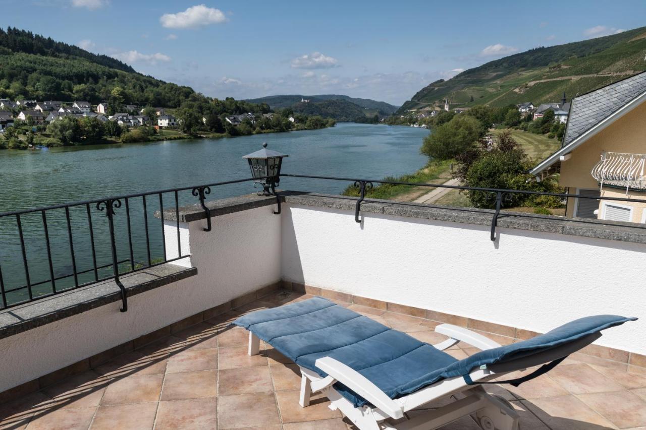 Hotel Garni "Cafe Im Hamm" Zell an der Mosel Dış mekan fotoğraf